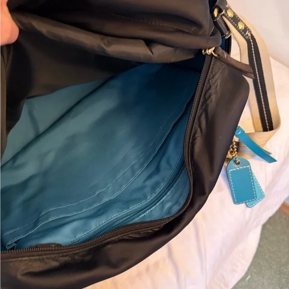 Coach Black Baby Bag with Adjustable Strap and Durable Fabric - Picture 6 of 7